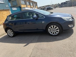 /photos/12670/697403ab-923f-ab83-3c37-953a5c5a1159_i320x240.jpg